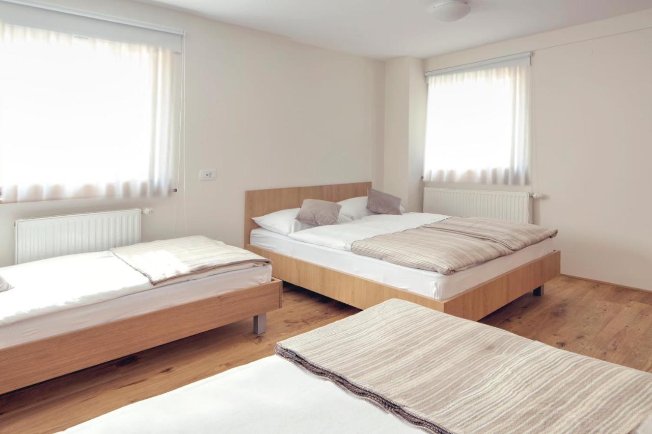 Guesthouse Tursic Вргніка Екстер'єр фото