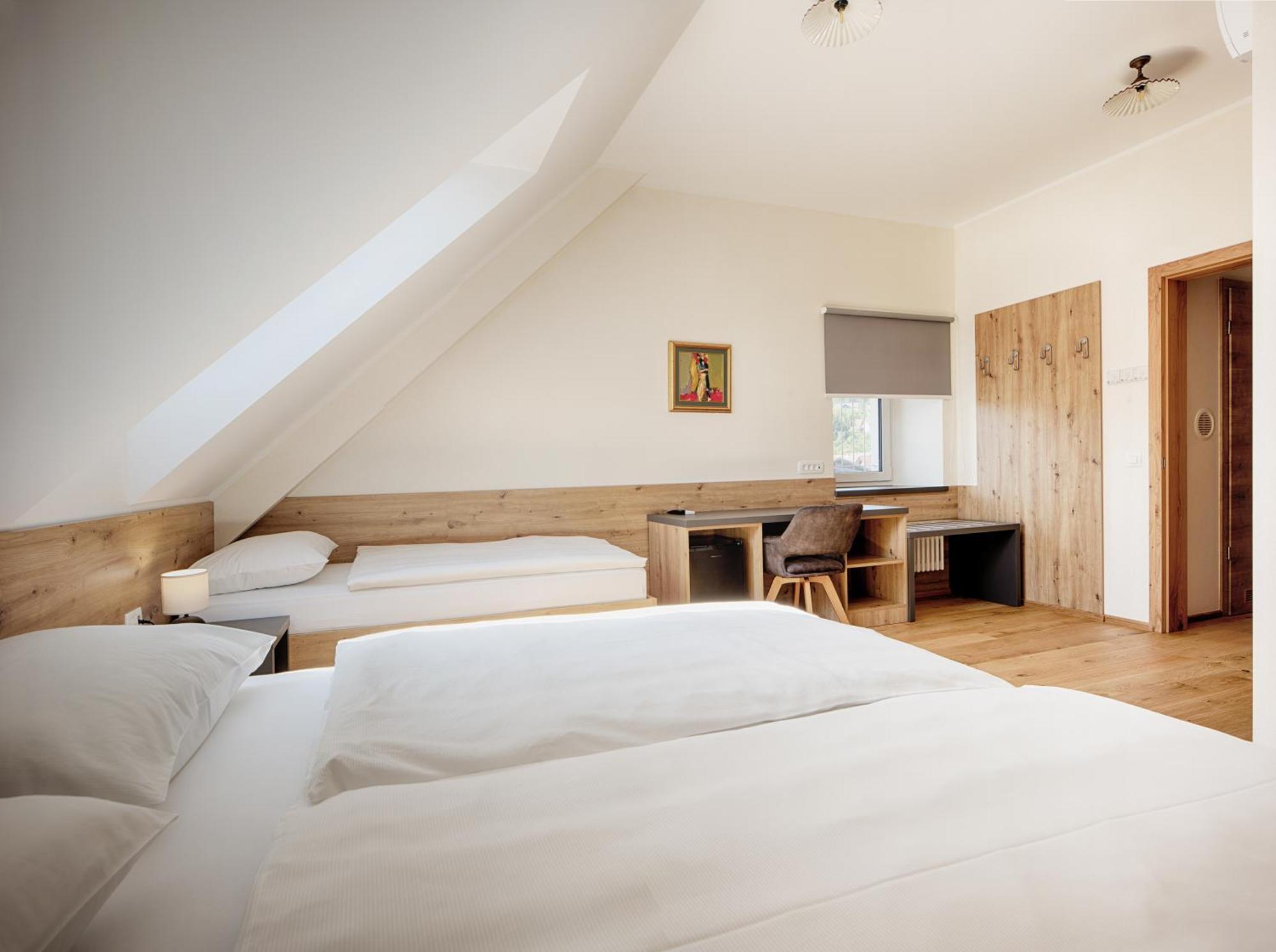 Guesthouse Tursic Вргніка Екстер'єр фото
