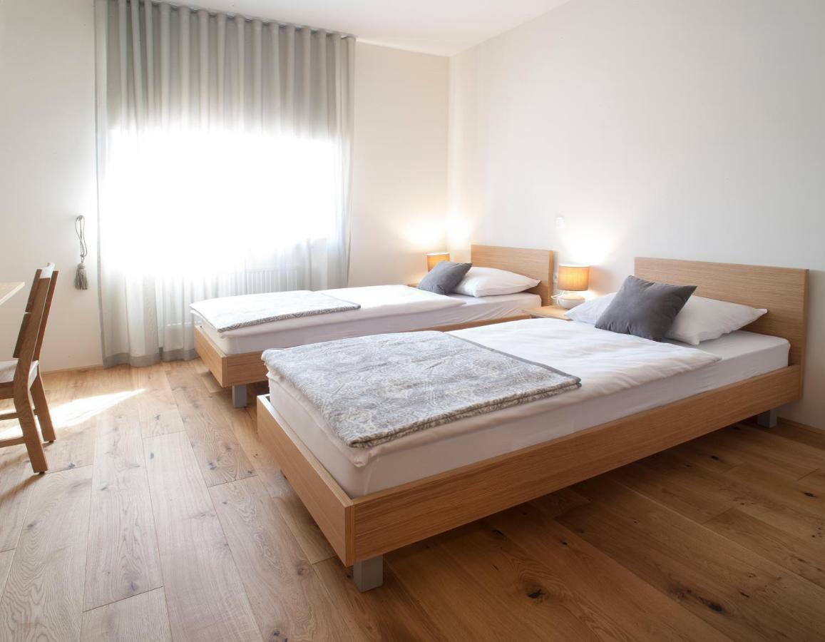 Guesthouse Tursic Вргніка Екстер'єр фото